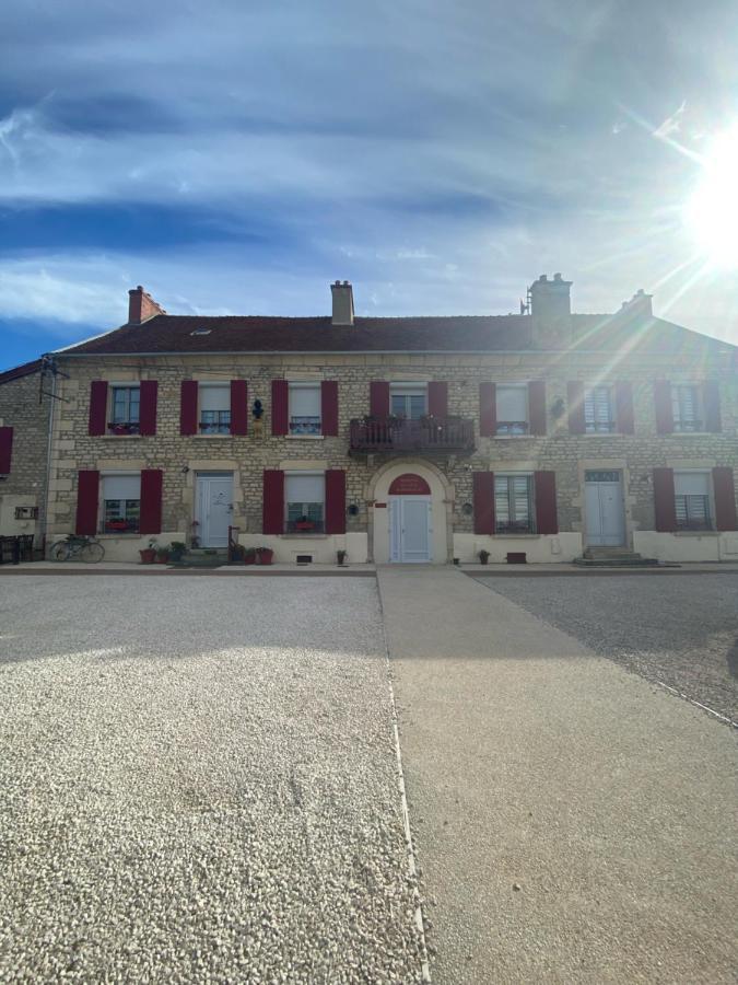La Residence Du Canal De Bourgogne Montbard Kültér fotó